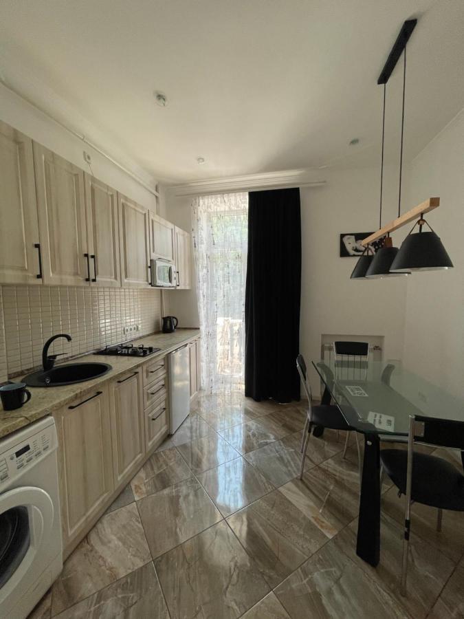 VIP apartment Karl Marks Avenue Krivoy Rog Bagian luar foto