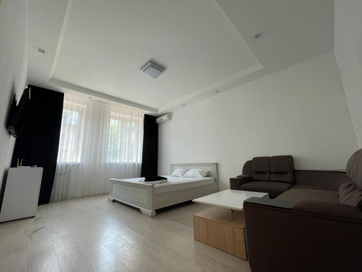 VIP apartment Karl Marks Avenue Krivoy Rog Bagian luar foto